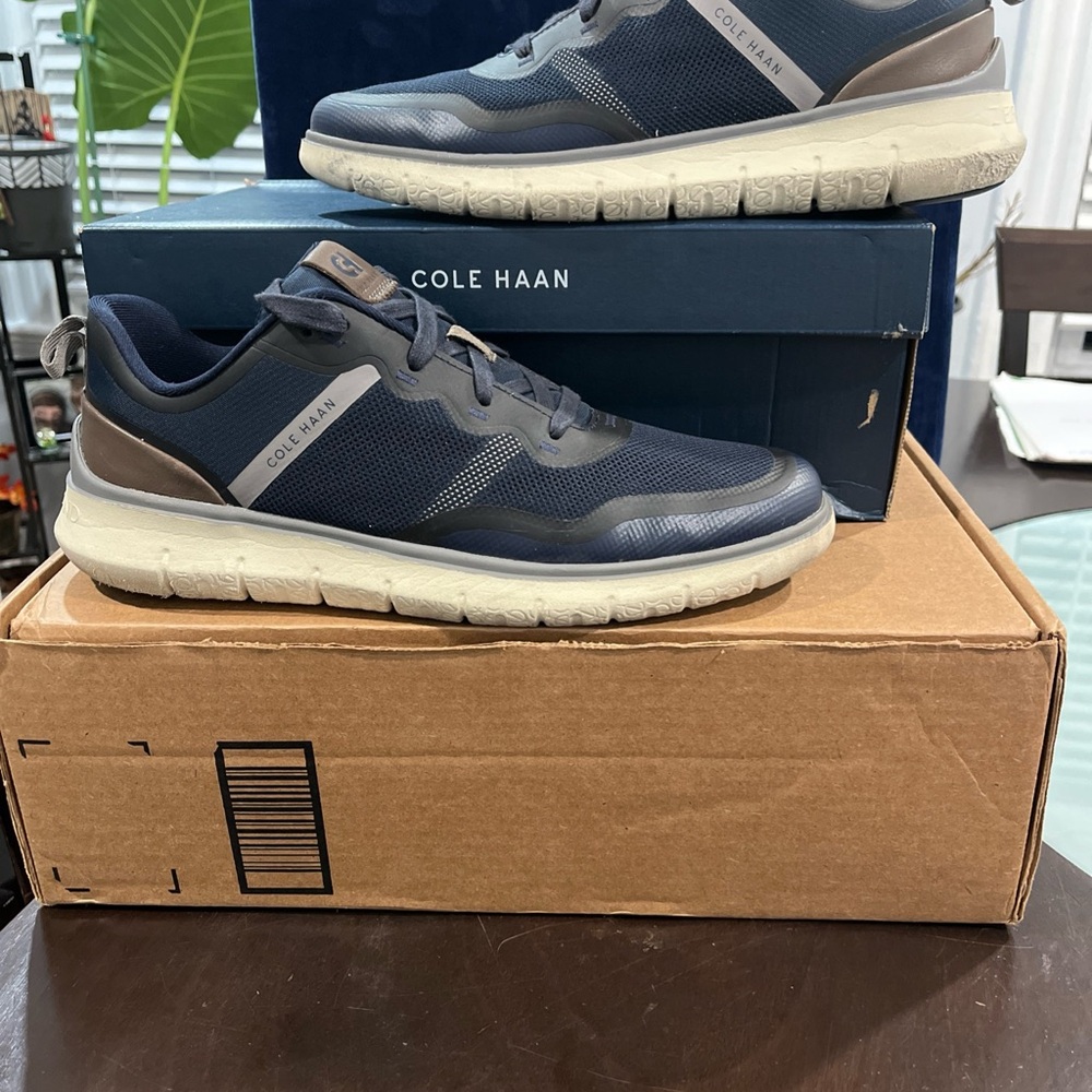 Cole Haan Gen ZG TXT Navy and Brown Lightweight Lace-Up Sneakers size 10.5